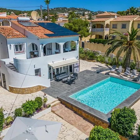 Luxe Villa *